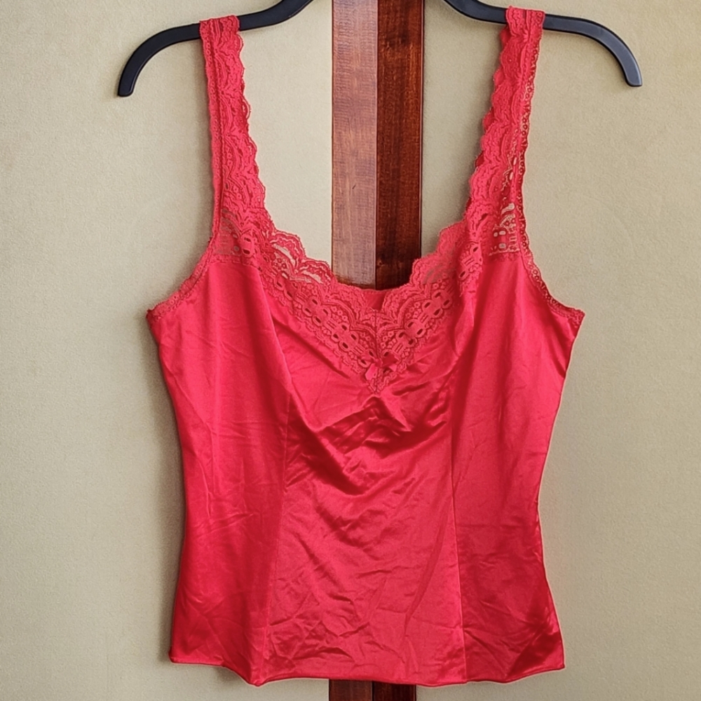 Olga Secret Hug Red Camisole S 34